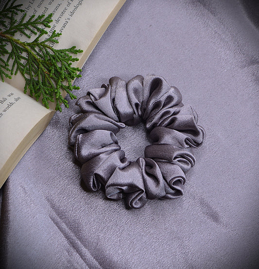 PERIWINKLE PURPLE  | Silk Satin Scrunchies | M