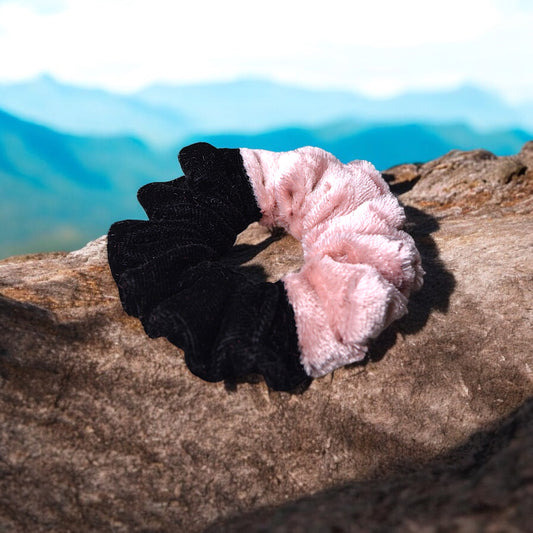Black+Peach|Color Combo| Velvet Scrunchie|M
