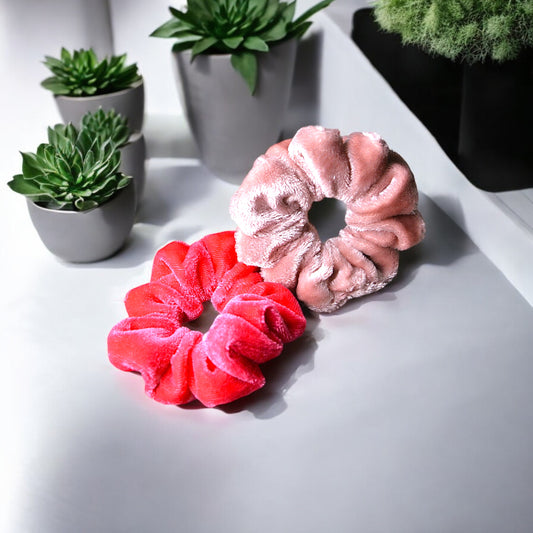 VELVET SCRUNCHIE SET OF 2| M