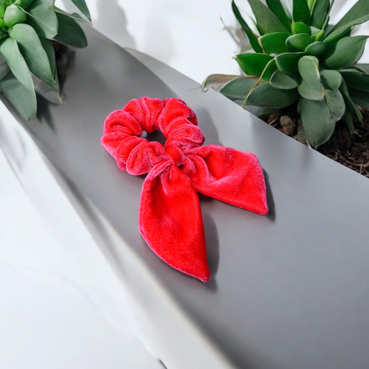 RED | PIGTAIL SCRUNCHIE